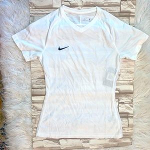 NWT NIKE WOMEN'S STRIKE 2 JERSEY size small
